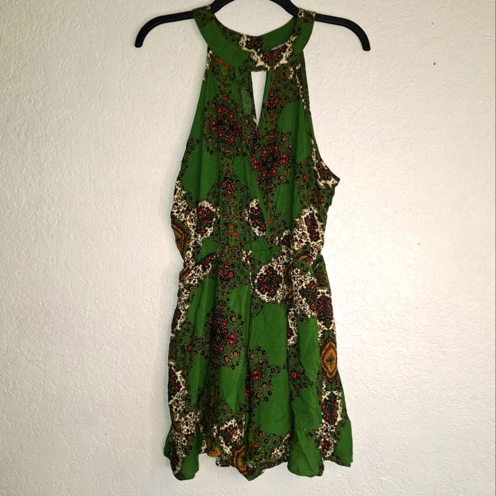 NWT Jodifl Green Halter Top Romper  Size Small